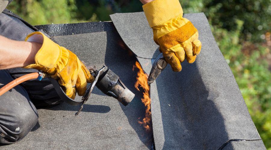 Professional gutter cleaning in Fairland, IN